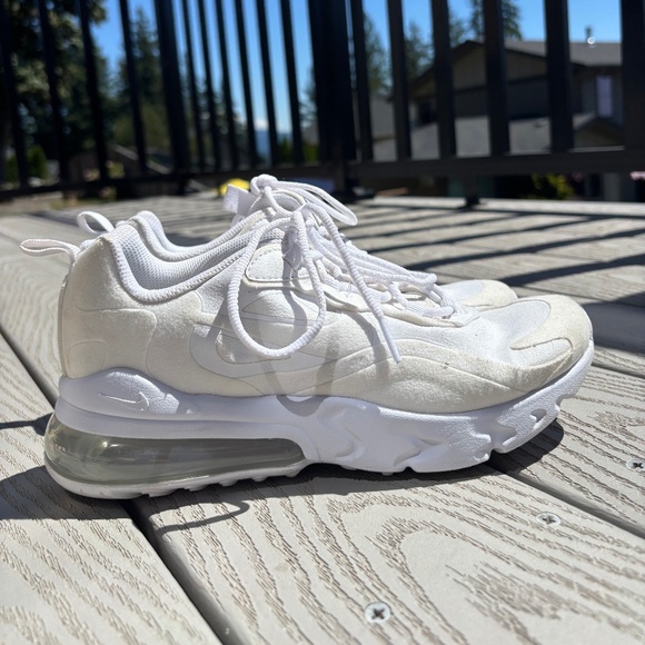 Nike Air Max 270 React Running Shoes Ivory BQ0103-100 Size 5Y Women's Size 6 - Picture 1 of 10